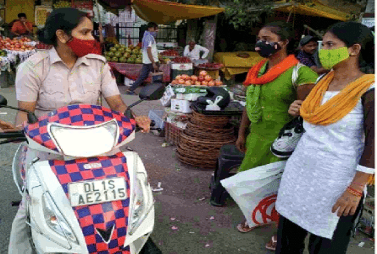 Delhi: Miscreants have started eating fear from women policemen success has been achieved in curbing liquor smuggling and snatchers