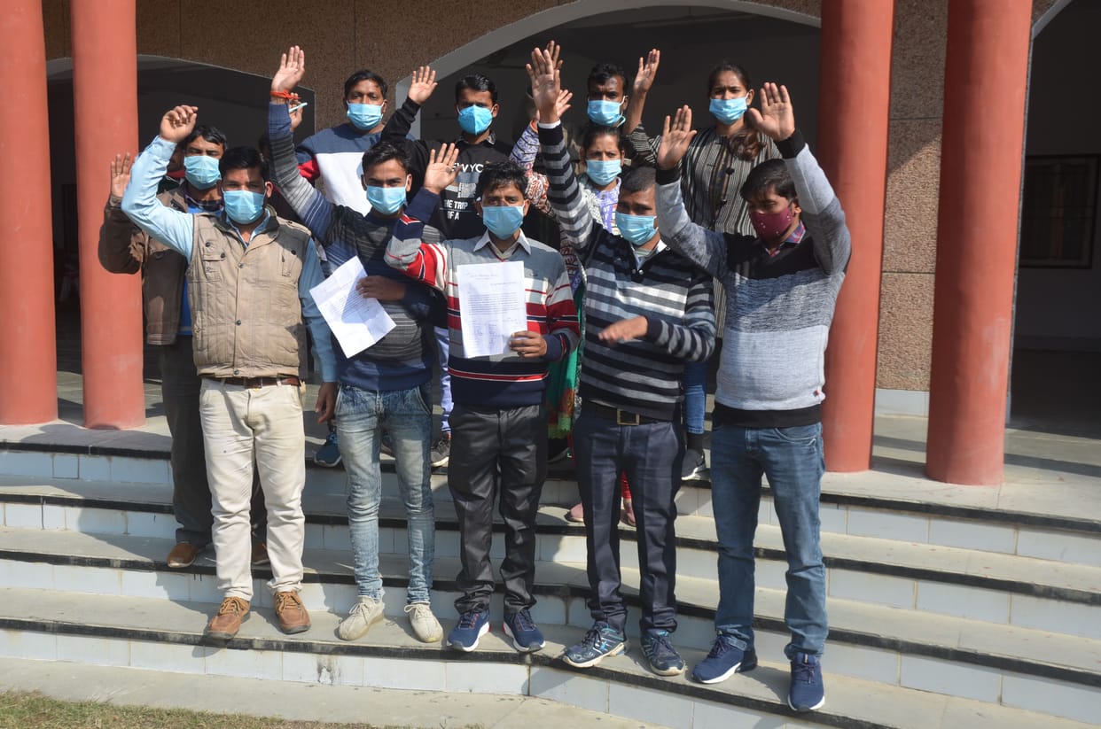 Contract workers demonstrated at the collectorate