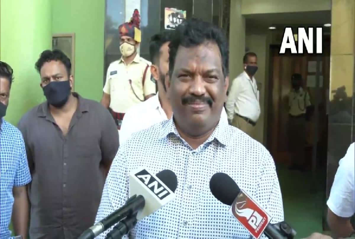 Goa Elections: Big blow to BJP, resignation of Minister Michael Lobo, also left the party, alleging this