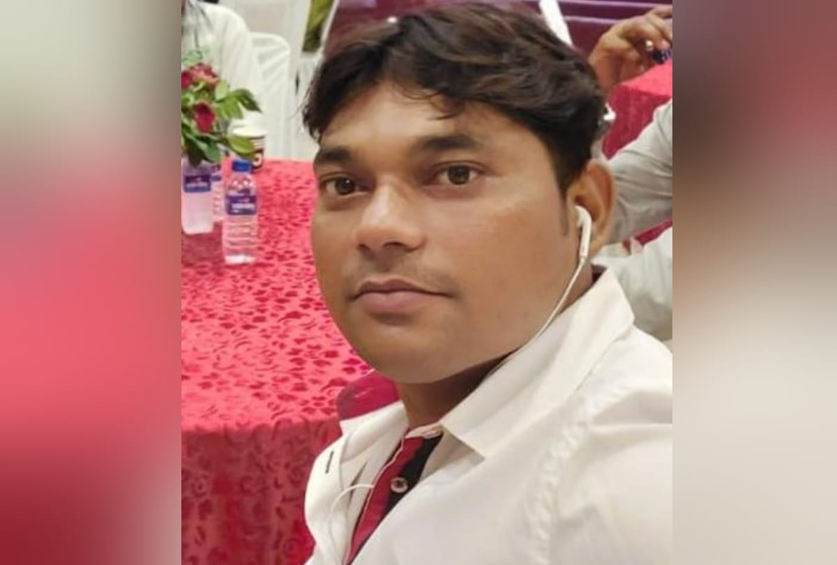 Unnao unknown vehicle hits bike on highway pradhan husband died friend injured