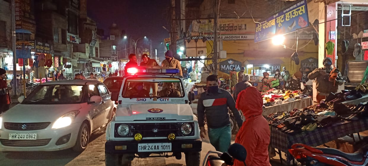 On the first day itself in Sirsa, shops remained open till 7 o'clock.