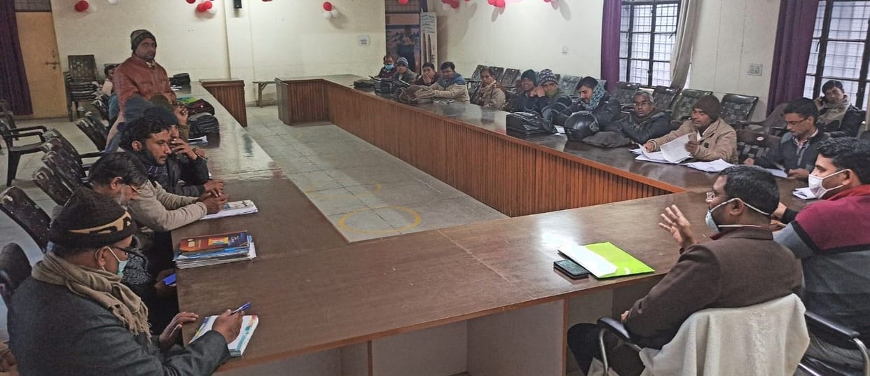 Hathras: In Sadabad, 2030 Divyang and 4669 voters who have crossed the age of 80 will vote