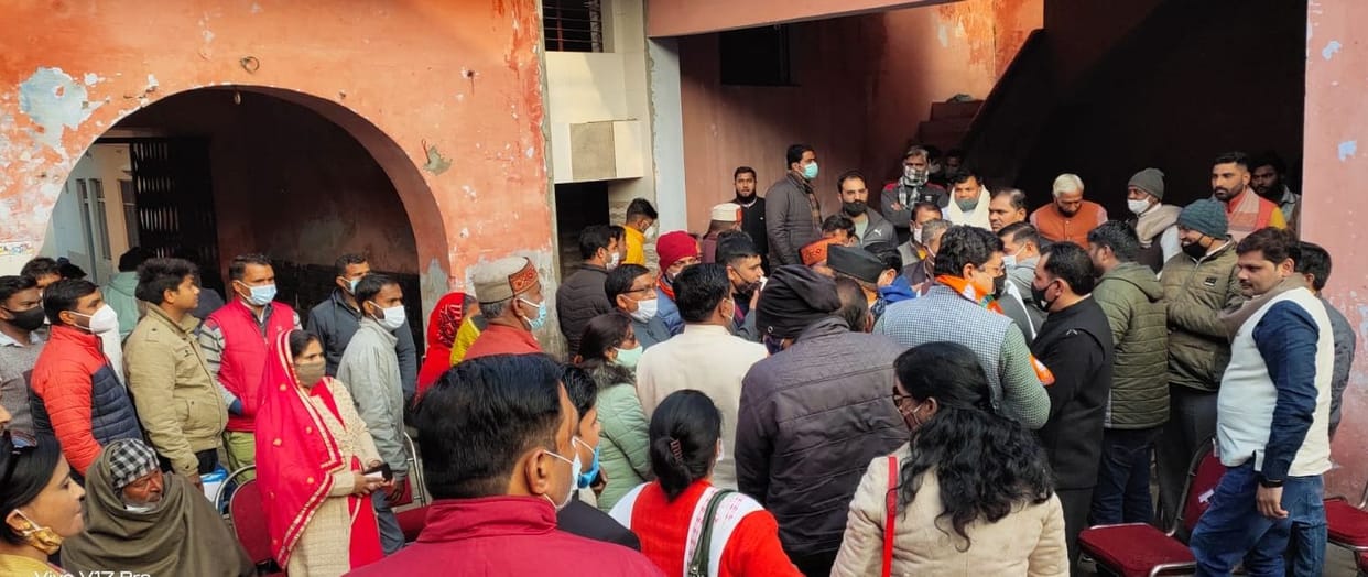 BJPmen put their stamp on three favorite contenders