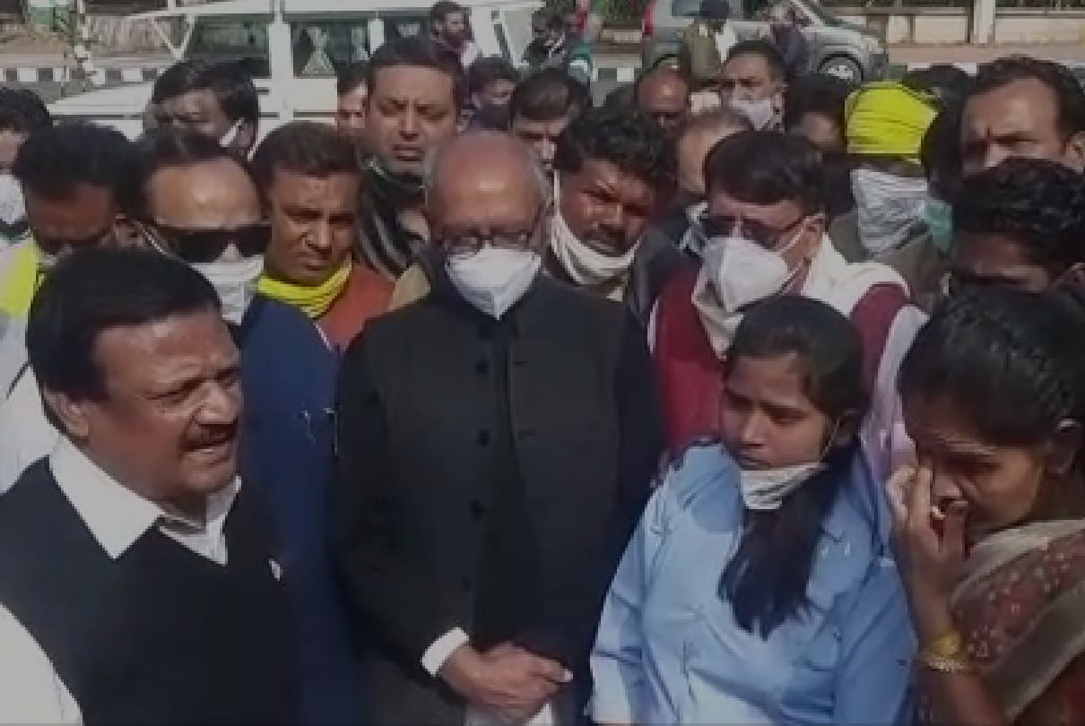 Nyay Yatra of Nemavar massacre: Bharti could not meet Governor, security personnel returned citing Corona
