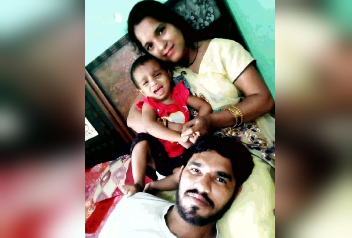ghaziabad husband killed wife in hotel they got love marriage two and half years ago since then he was torturing her for dowry