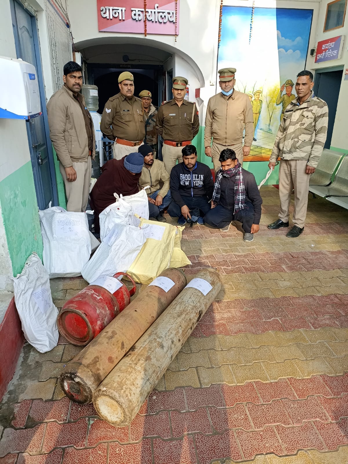 Four arrested for chopping stolen vehicles