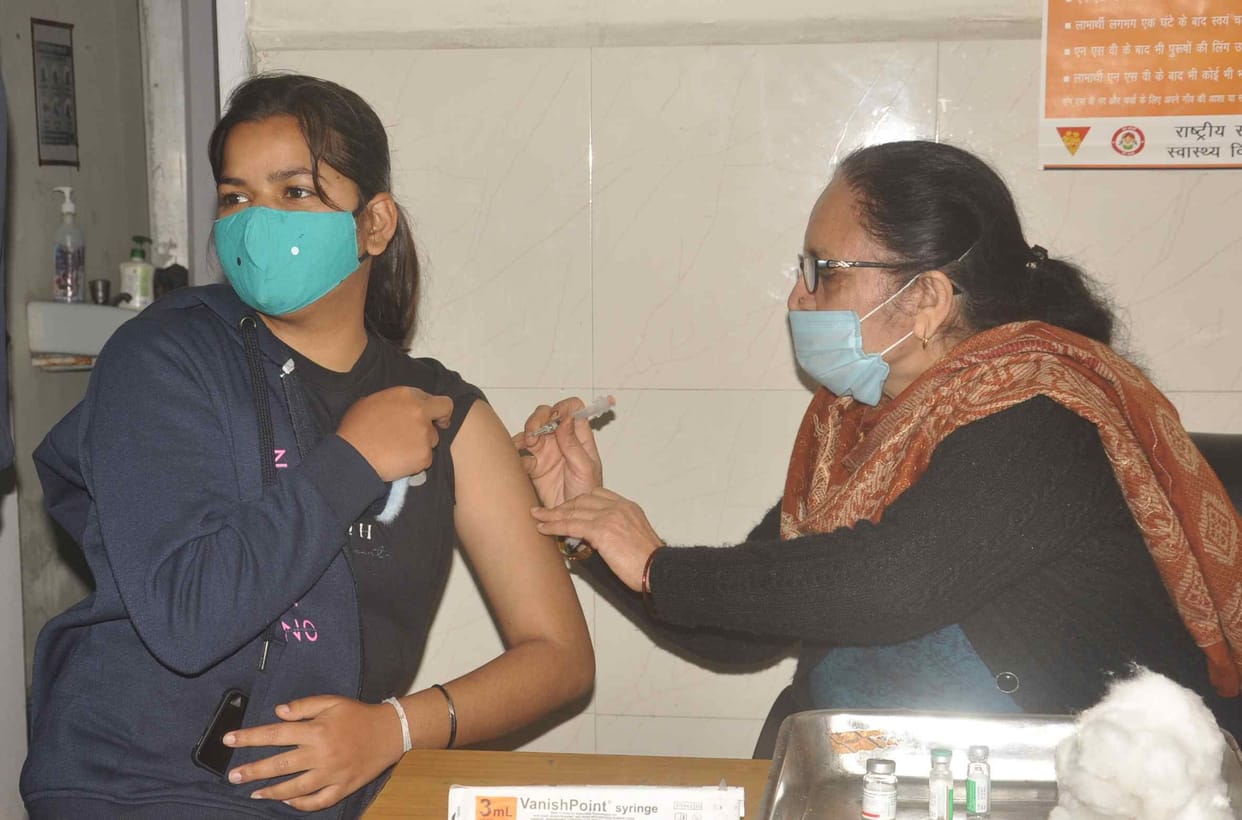 Safety dose applied to 450 personnel on the first day