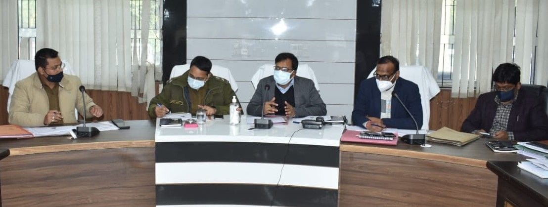 Hathras: Only two persons are allowed in nomination