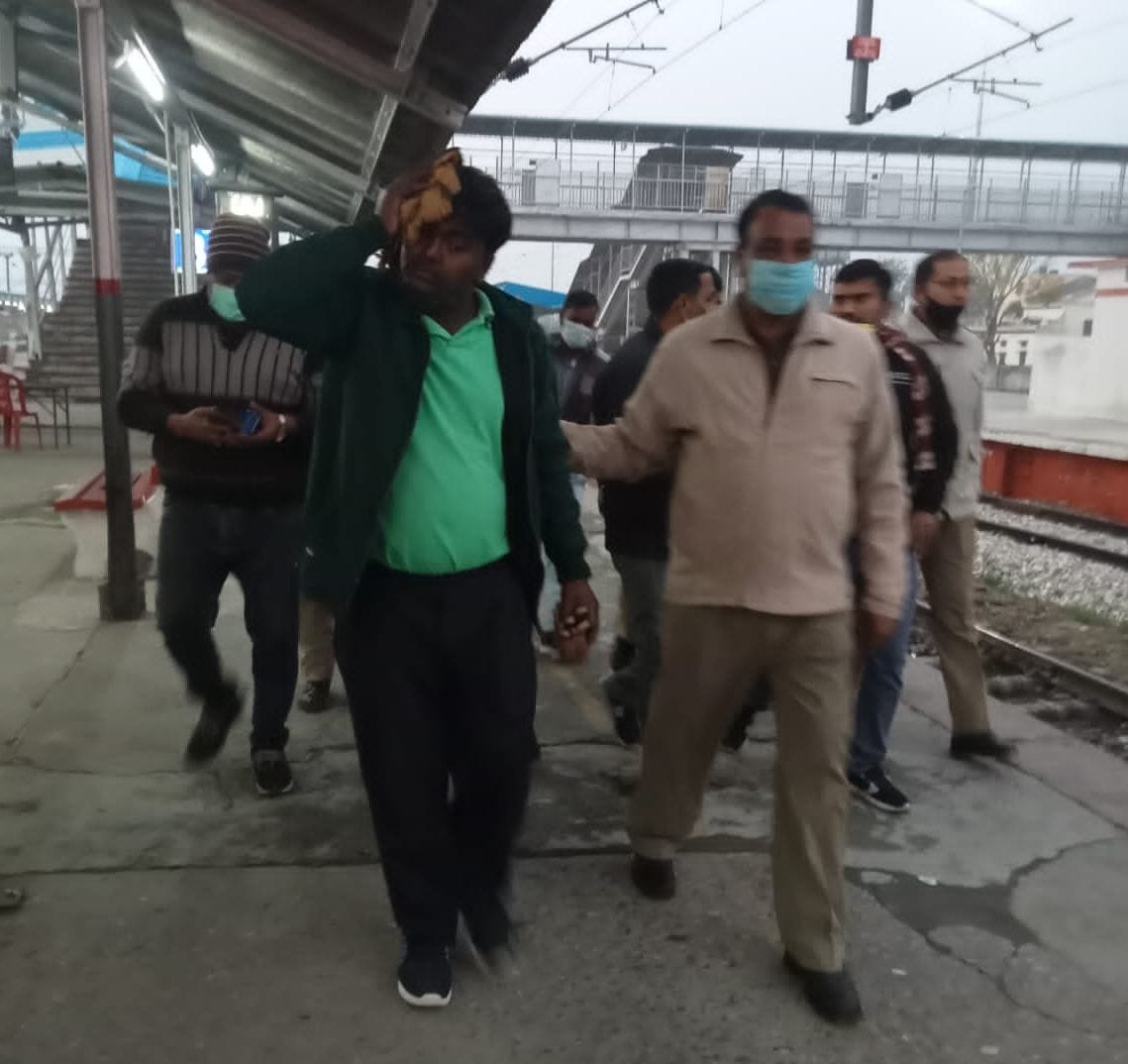 Passenger injured due to stone pelting in moving train