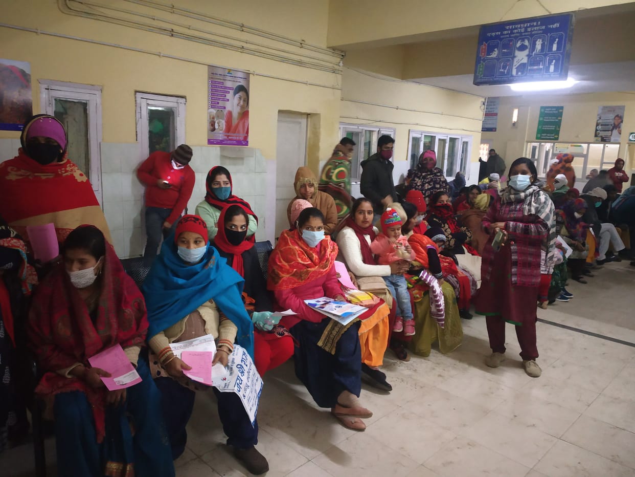 Signal strike of doctors, people returned without treatment after waiting for hours