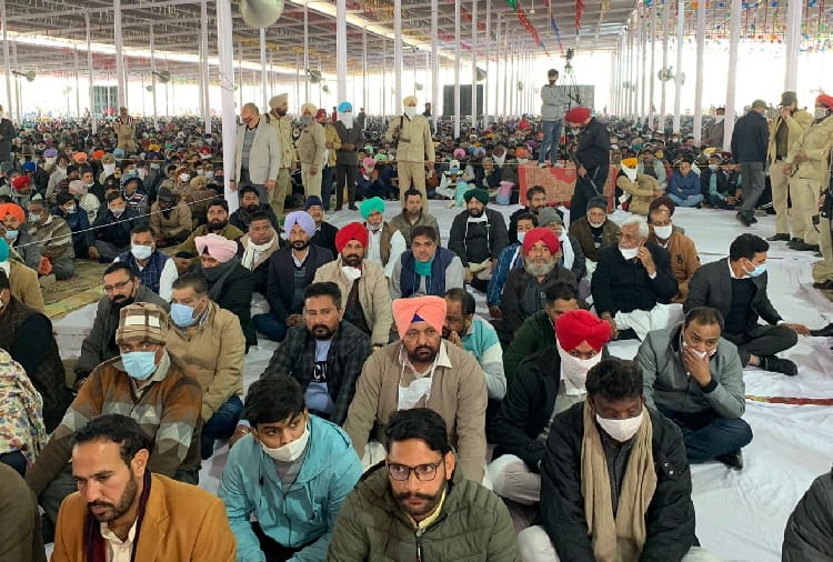 Bathinda DC issues Notice to Salabatpura Dera for organising program without permission