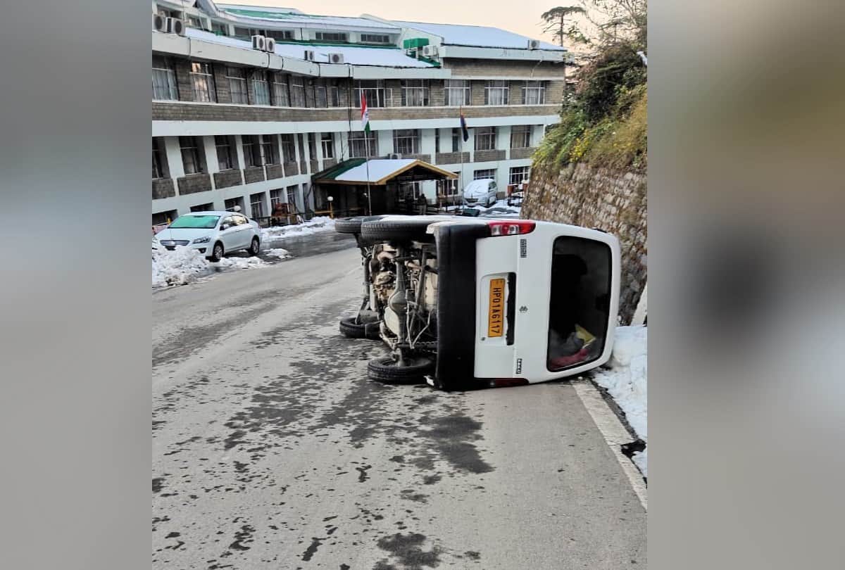 himachal weather update: Snowfall stalled around 600 connectivity roads, no power supply in rural areas, Several vehicles skidding on the snow