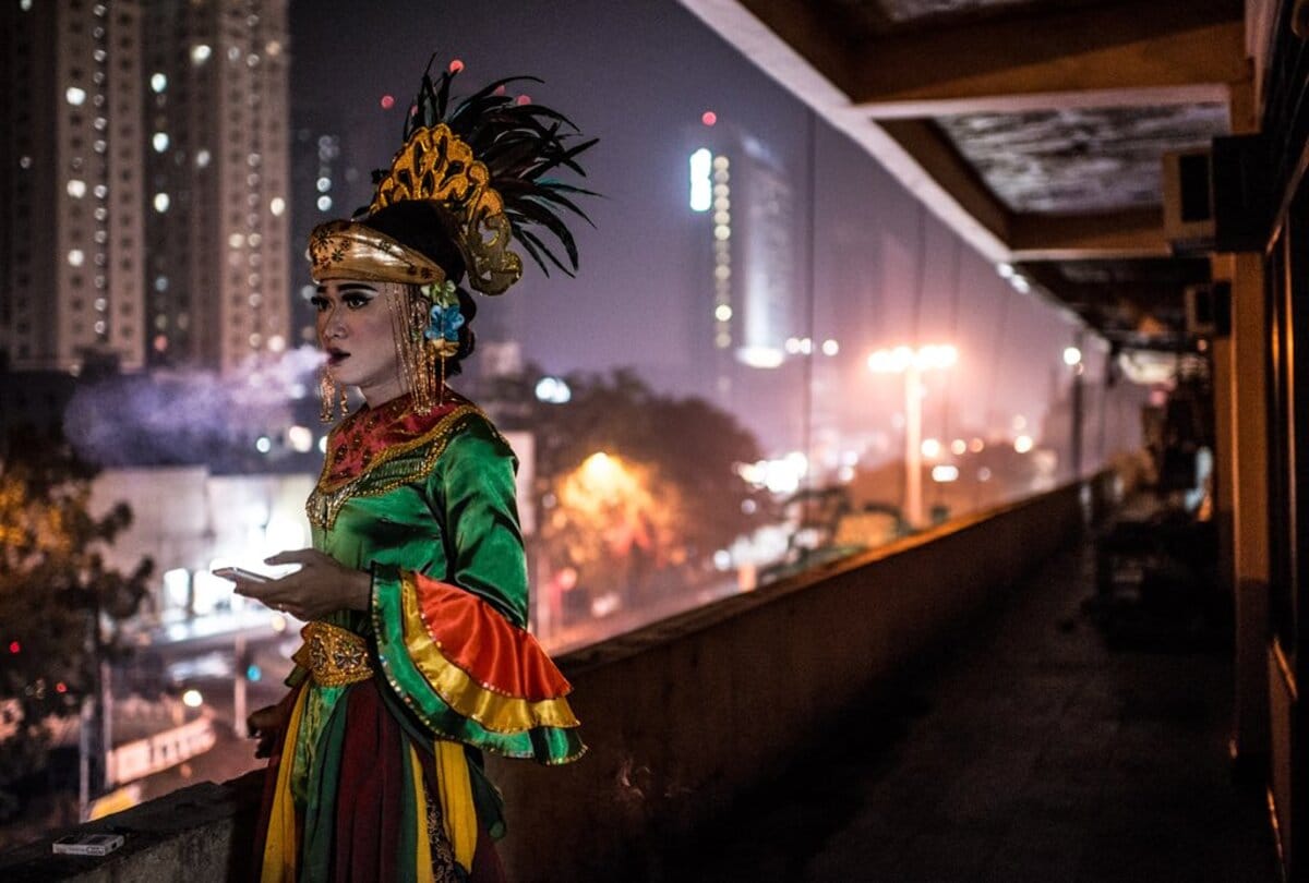 transgender waria muslim community lives in Indonesian know about intresting facts