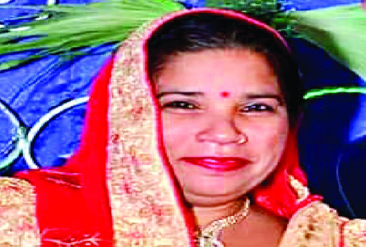 Woman murdered with scissors in Delhi