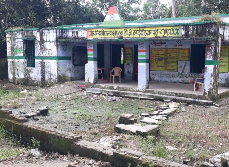 toilet,station,polling