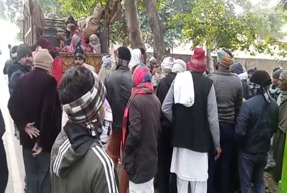 Bus Accident In Mathura One Died