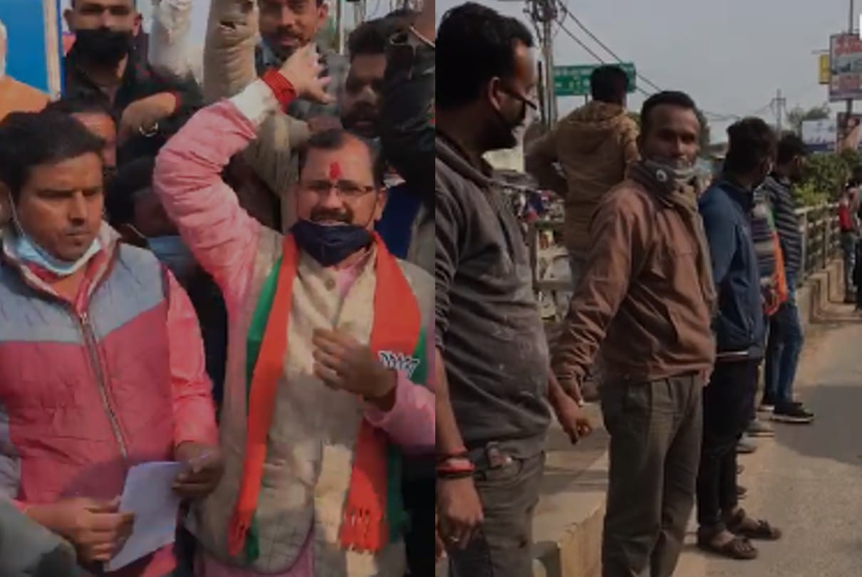Will we defeat Corona like this?: Human chain in Chhatarpur, masks missing, social distancing also blown up