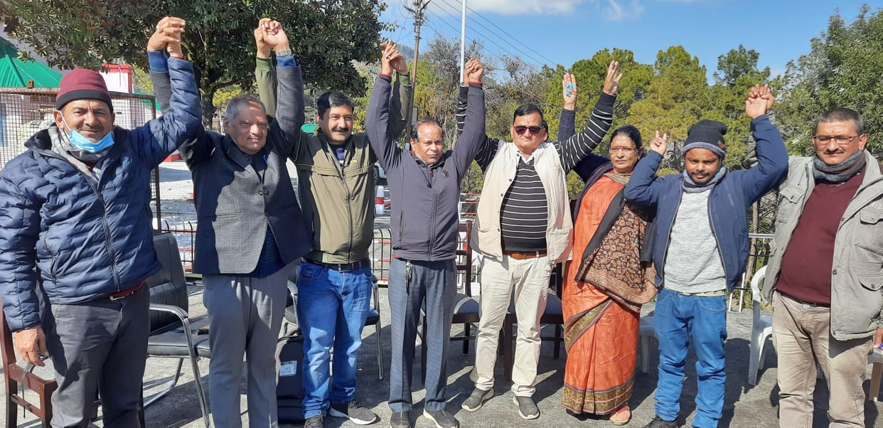Congress wants Harish Rawat to contest from Didihat assembly