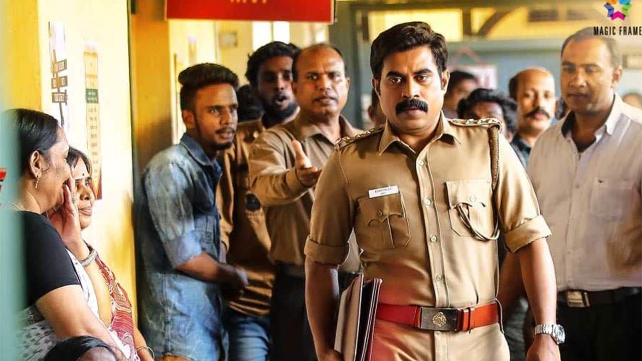 Akshay kumar and Emraan Hashmi Announce his next Film Selfiee Remake of  Malyalam Film Driving License