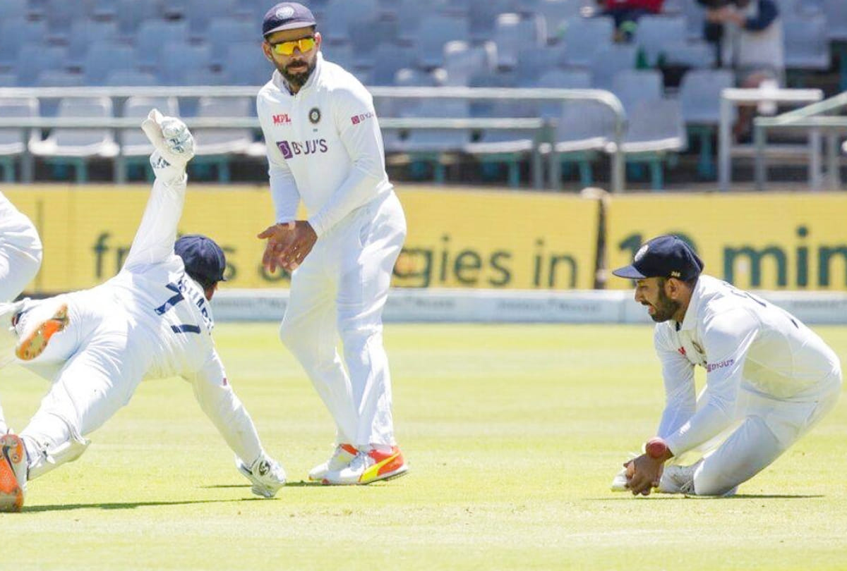 PHOTOS of IND vs SA 3rd Test: Viral Video of Virat Kohli saying teammates to Clap Every Ball to Keep the Team Spirit High; Kohli also clashed with the umpire for Shami