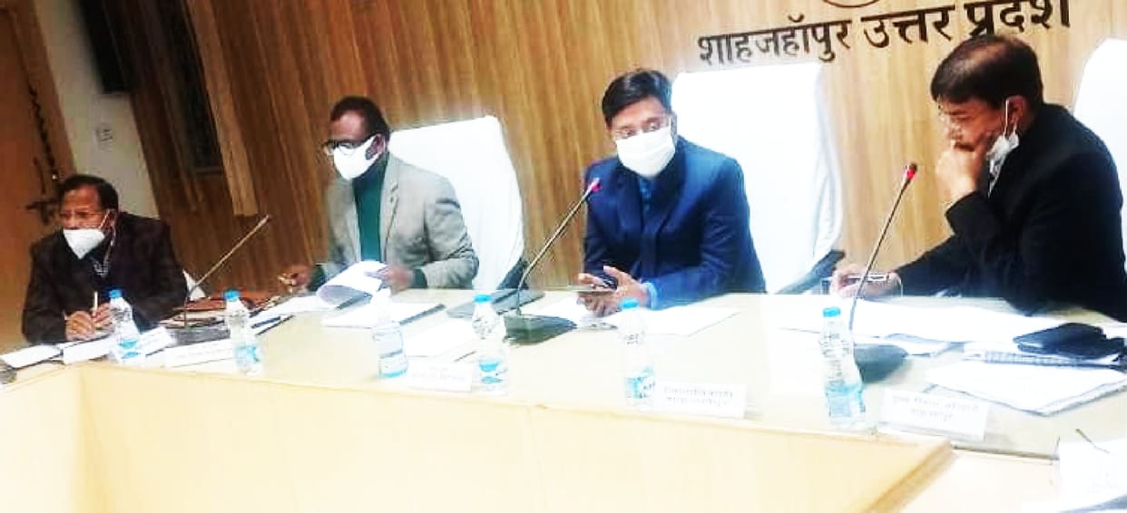 Front line workers should be given booster dose of vaccine till 26