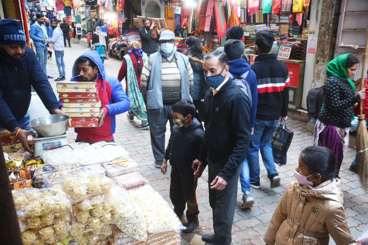 Municipal team removed the encroachment from the markets