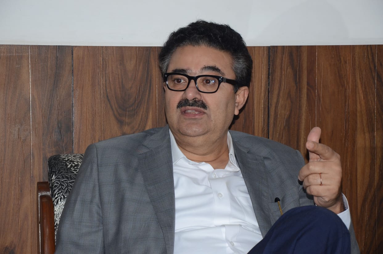 Navneet sahgal will come today