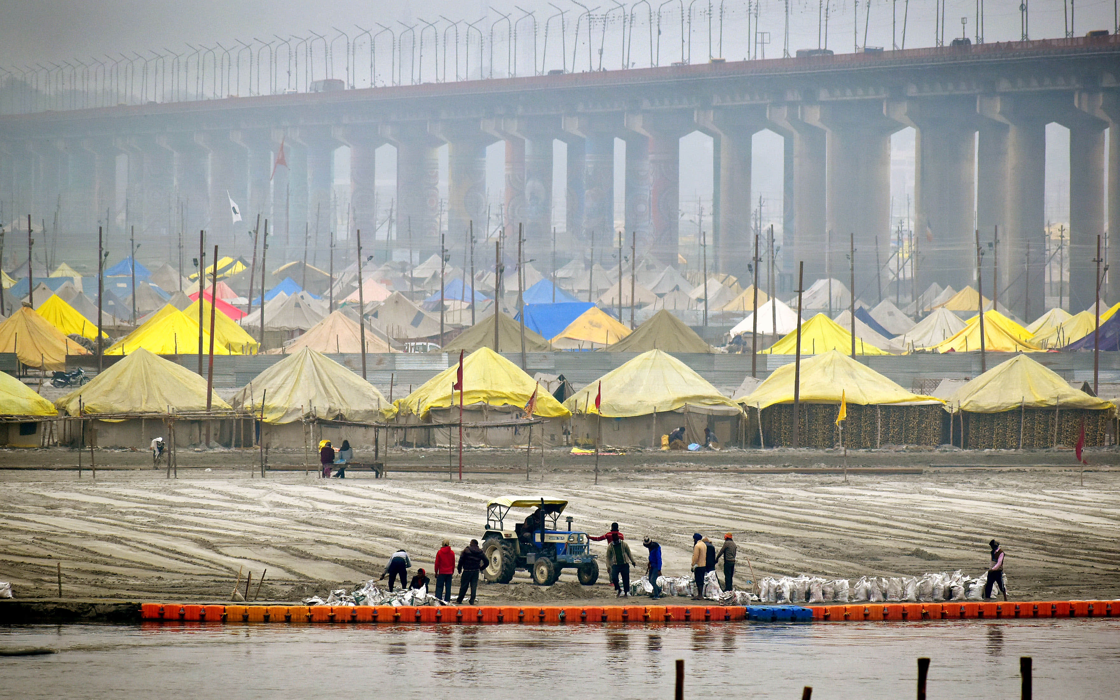 Magh Mela 2022: Crowds of lakhs will gather, it is impossible to follow the protocol