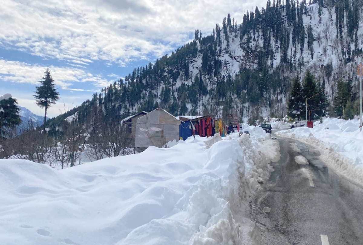 himachal weather update: 416 roads and 446 power transformers still stalled in Himachal due to snowfall weather will deteriorate again