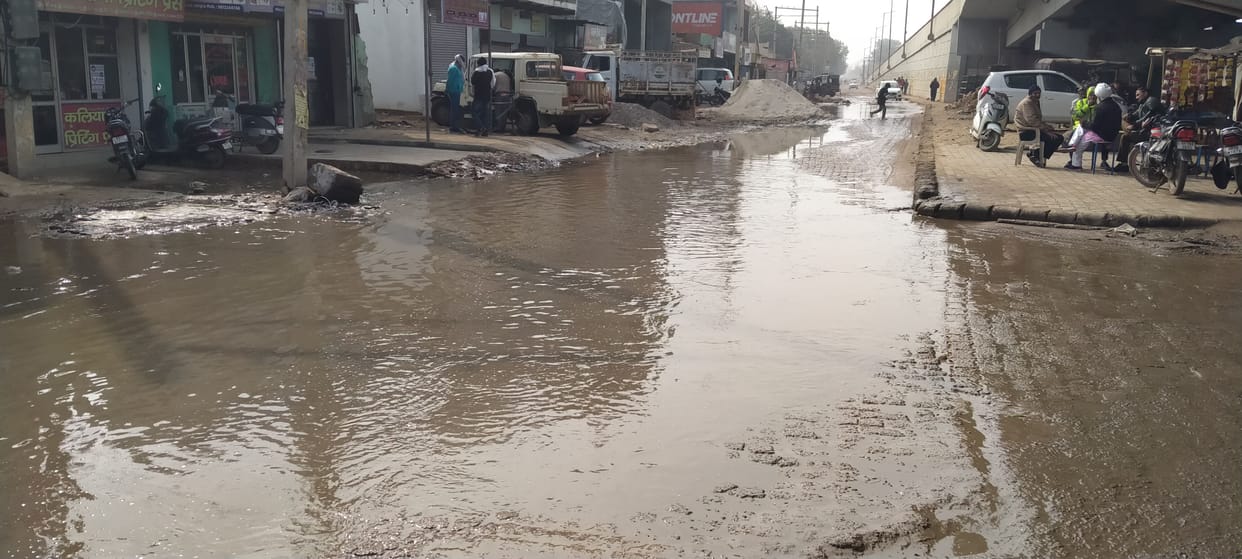 Evacuation stalled due to collapse of 35 year old 40 inch main sewer line, more than 60 manhole overflows in the city