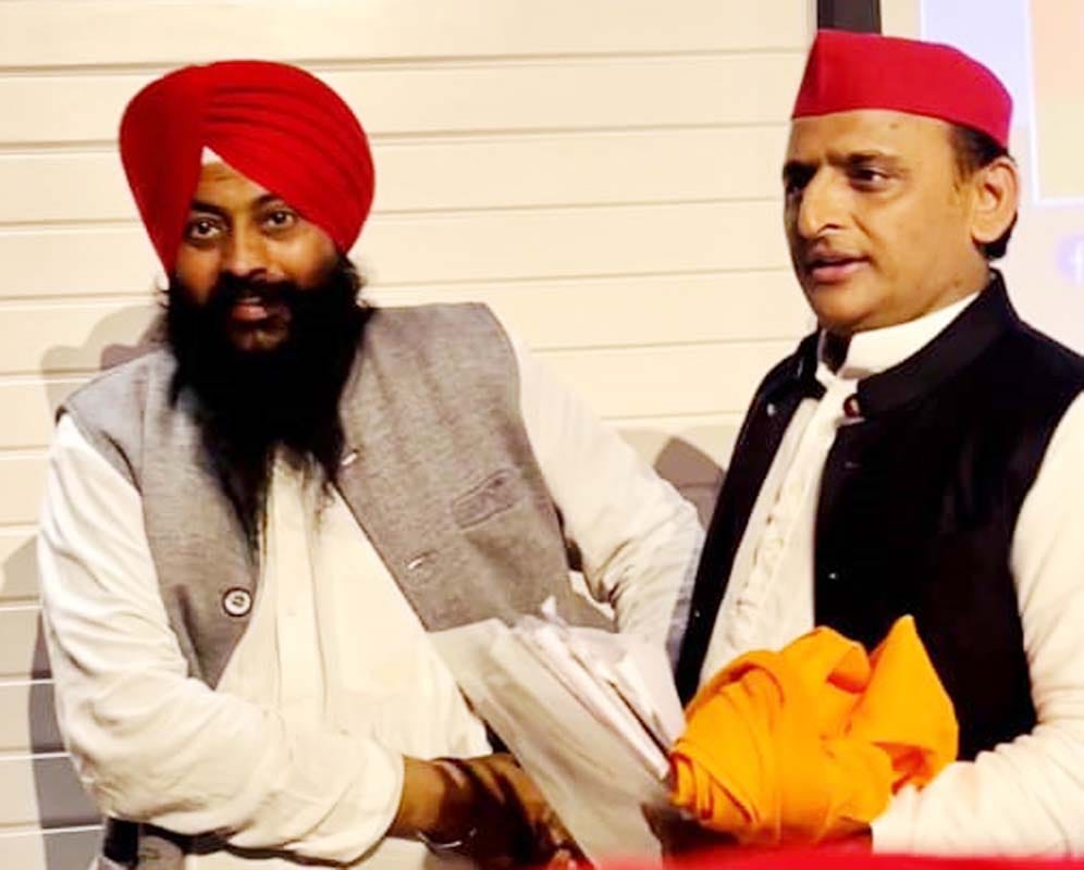 Rajveer Singh Bath joins Samajwadi Party