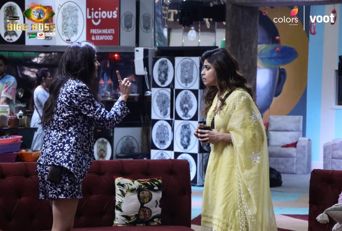 Bigg Boss 15: Tejashwi Prakash slams Shamita Shetty fiercely Divya Aggarwal appreciates her on twitter
