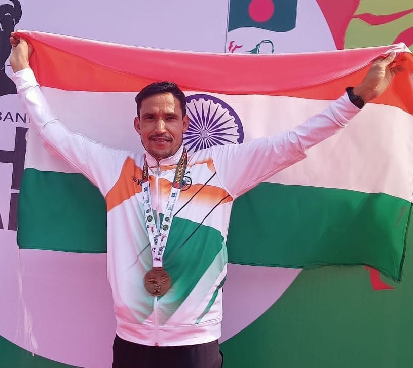 Subedar Bahadur Dhauni Wins Dhaka merathan