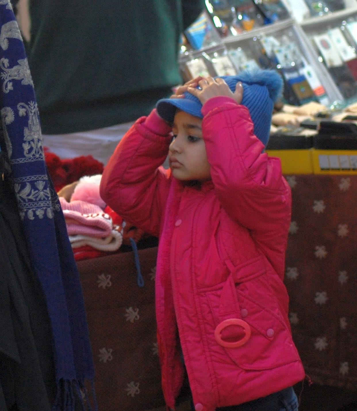 Unable to get relief from cold wave, people kept trembling