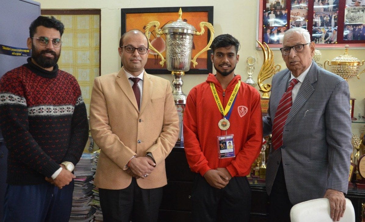 runerup pushpan honoured in jammu