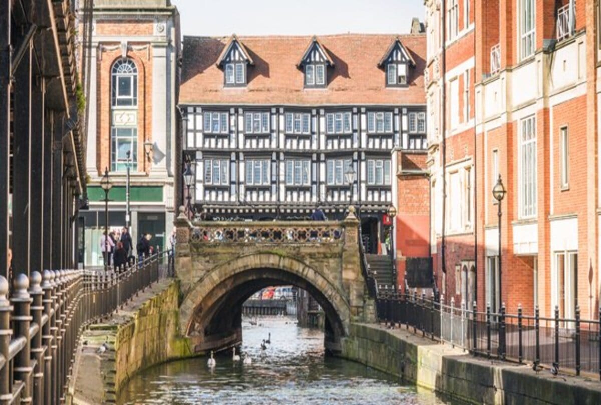 tourist reveal britain over hyped glory hole who build 860 years ago know about this mystery