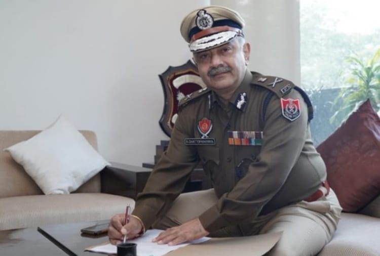 Chandigarh Police registered case against unknown in issuing promotion list of 11 policemen with fake signature of Punjab DGP