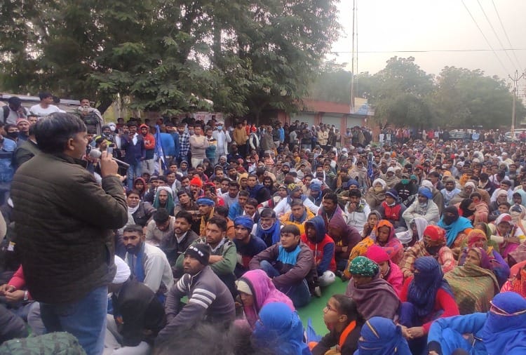 Case registered against 900 people for protesting in Jind of Haryana