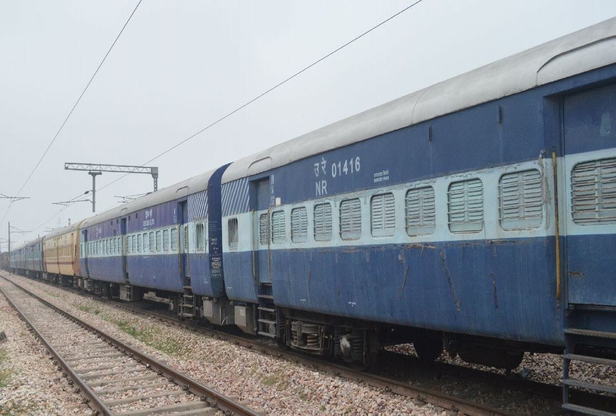 Rs 56 Lakh Isolation Coaches Of Railway Ready At Agra Cantt Railway Station
