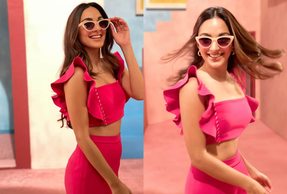 kiara advani chic look in pretty pink with cute smile