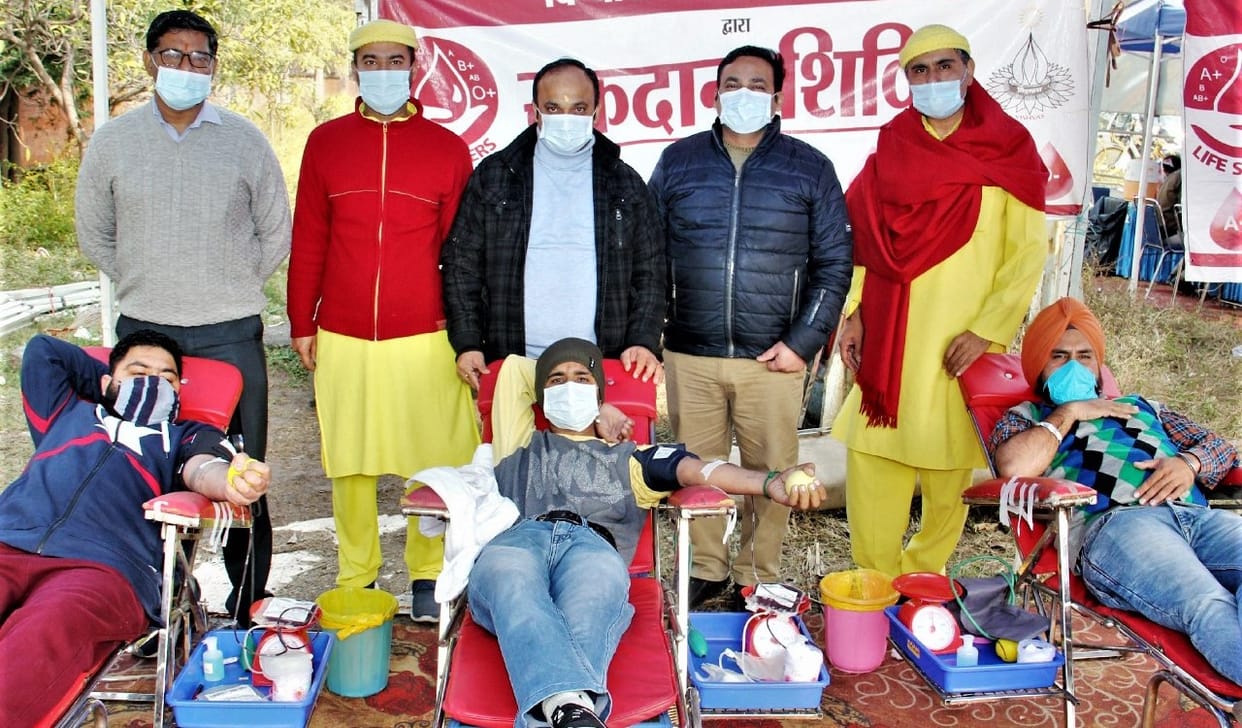 42 people earned virtue by donating blood