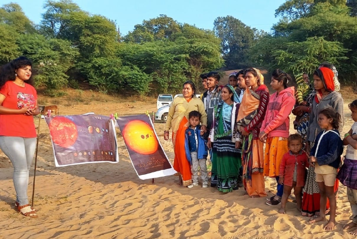 MP News: Before Makar Sankranti understood the importance of Sun located 15 crore km away, people engaged in the world program from Sun