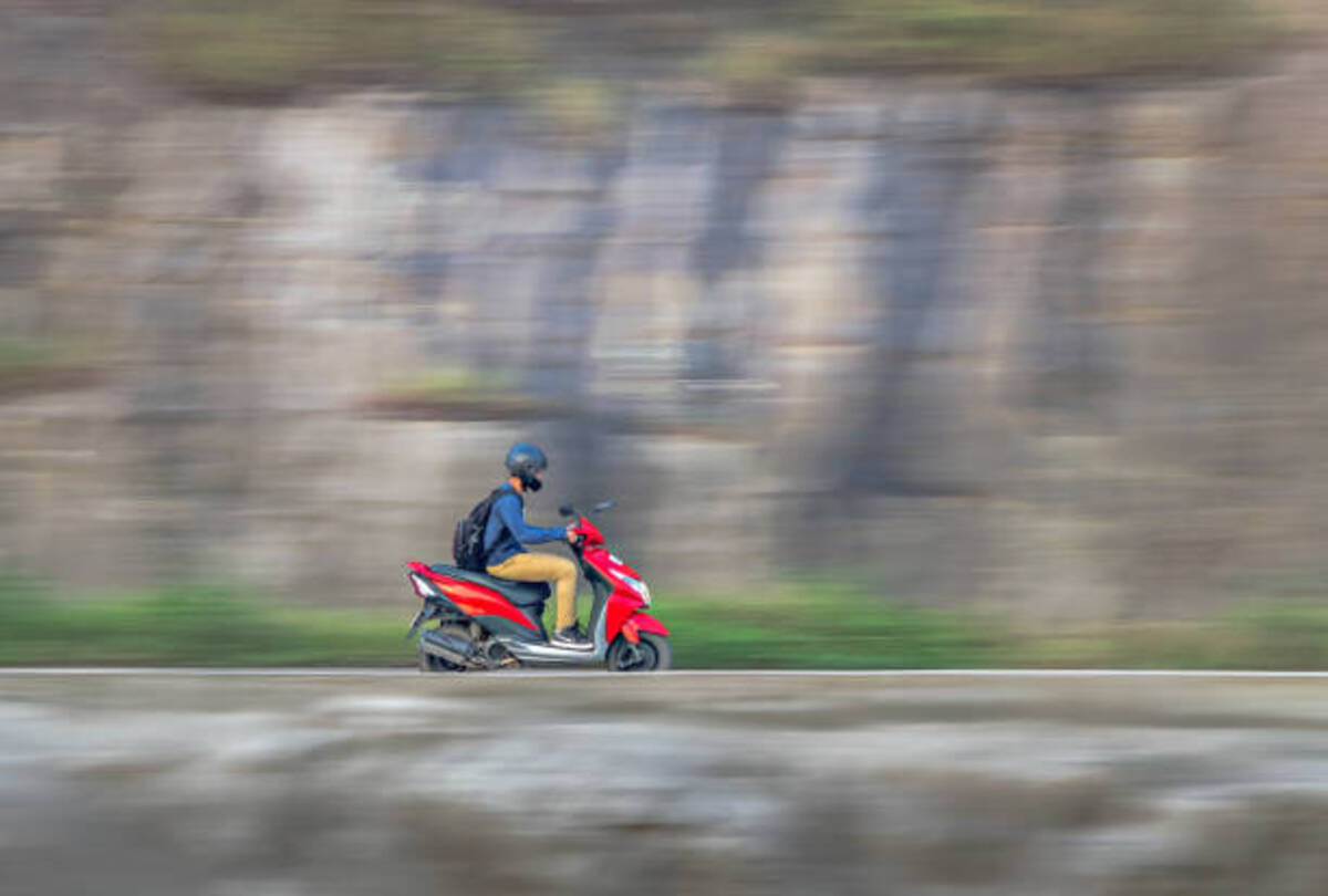 Two Wheeler Vehicle bike or scooter which is better know here