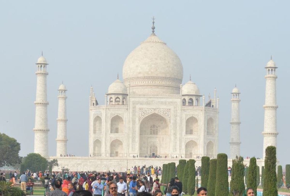 political parties ignores tourism issue in UP elections 2022