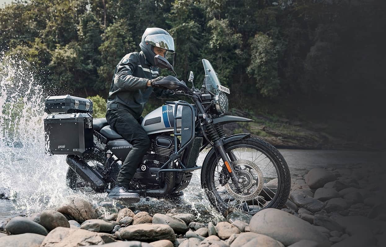 Karnataka High Court orders Yezdi trademark does not belong to Classic Legends and Boman Irani News in Hindi