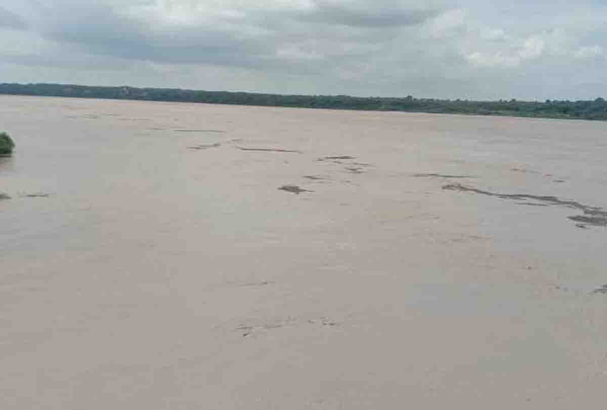 Flood threat in Chambal and Yamuna Agra administration issued alert