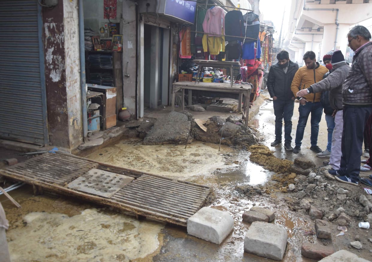 Dung to sewer and drain chowk, people are helpless
