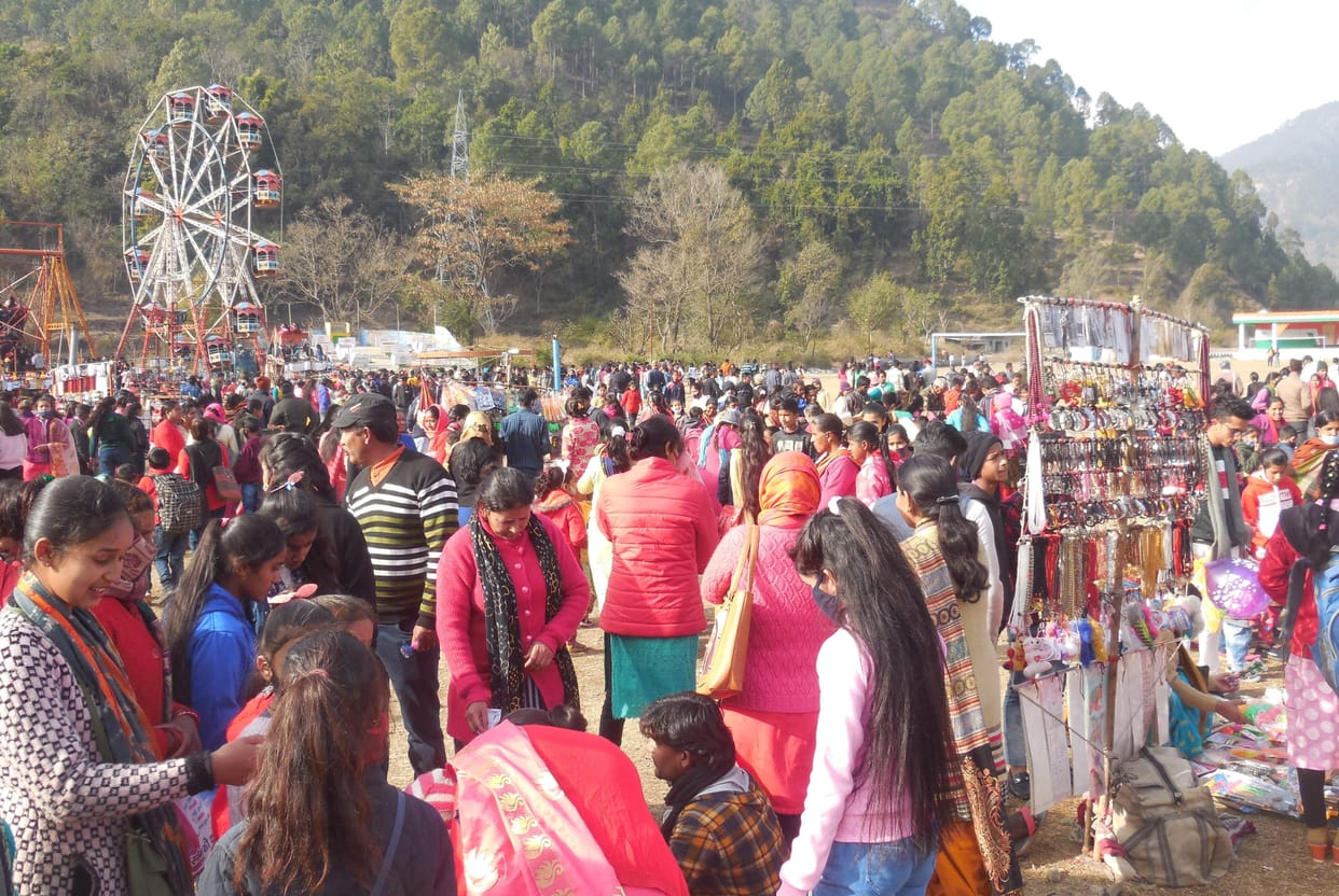 Crowd gathered even after the ban in Makar Sankranti fair