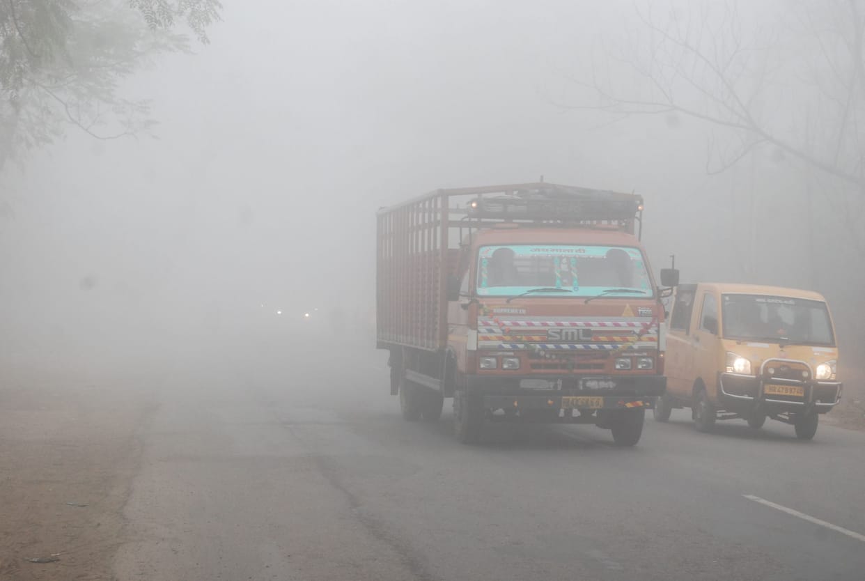 Severe cold on Makar Sankranti, people lurking in the house