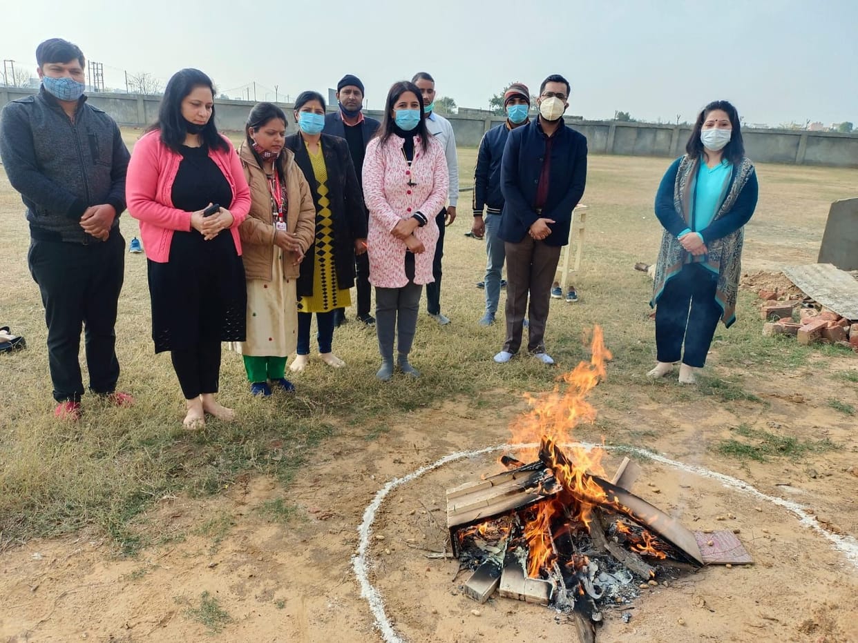 Lohri celebrated, children congratulate each other